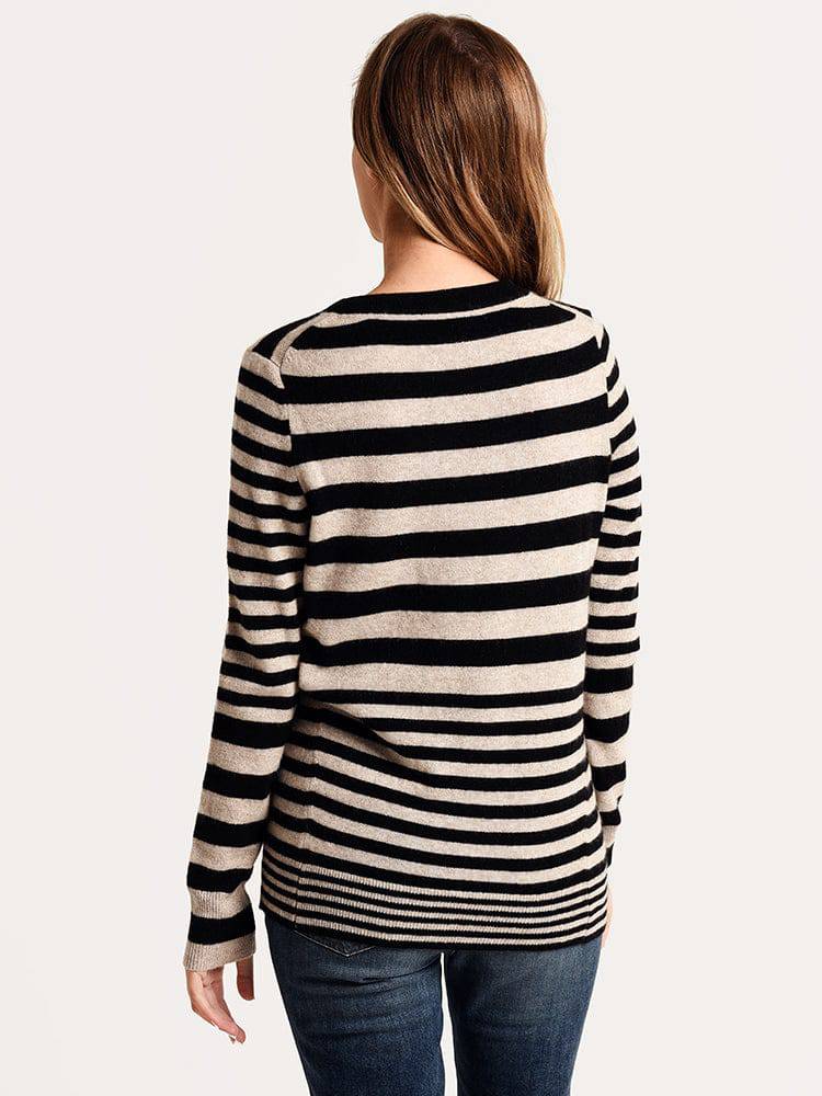 White + Warren Essential Stripe Crewneck