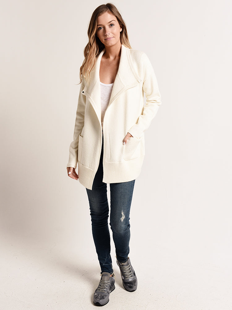 White + Warren Cozy Pocket Caoatigan