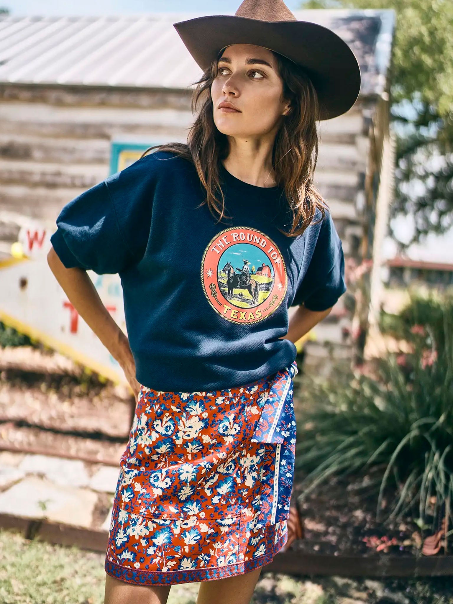 Hunter Bell Women's Graphic Sweatshirt