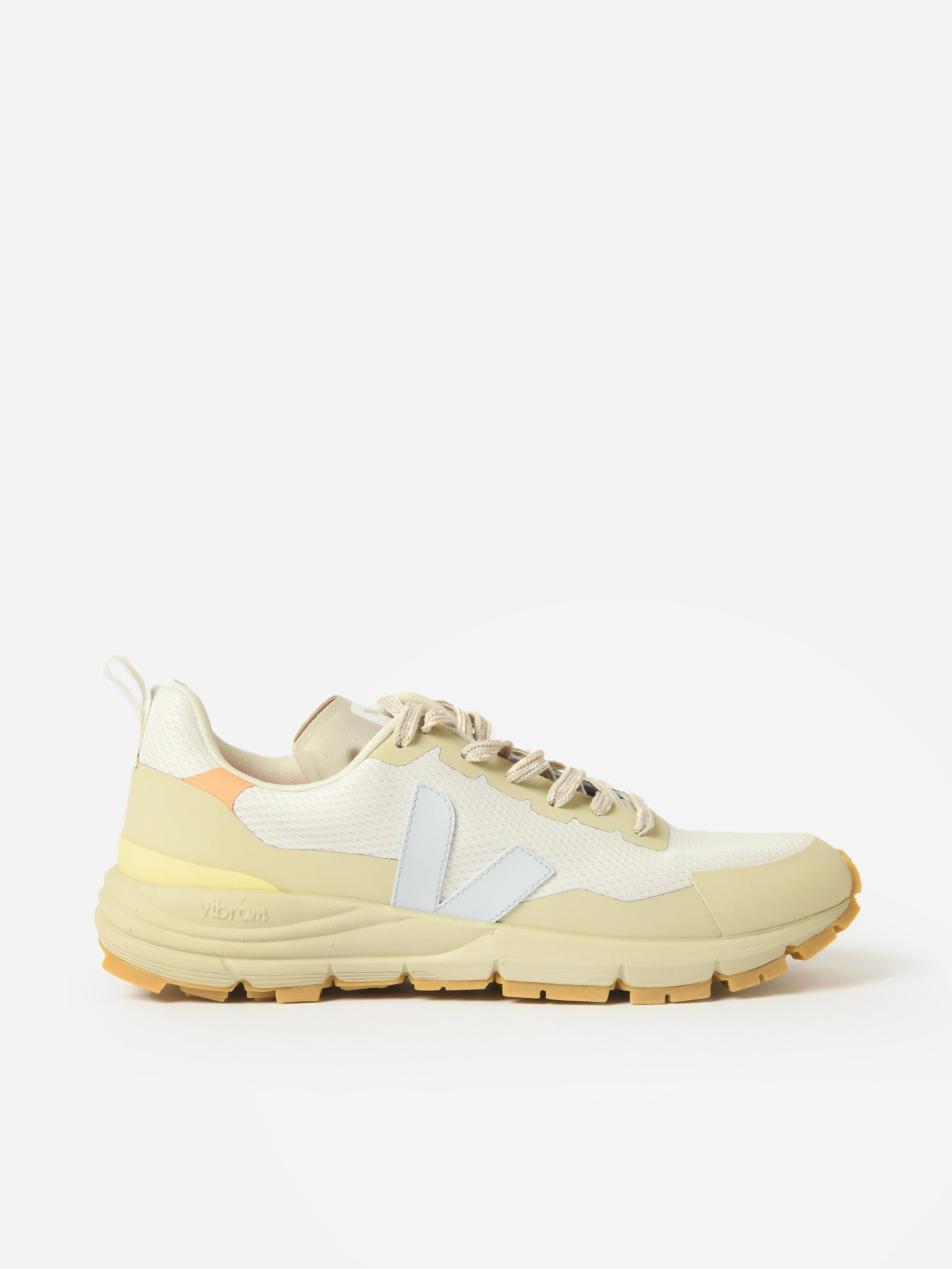 VEJA Women's Dekkan Alveomesh Sneaker