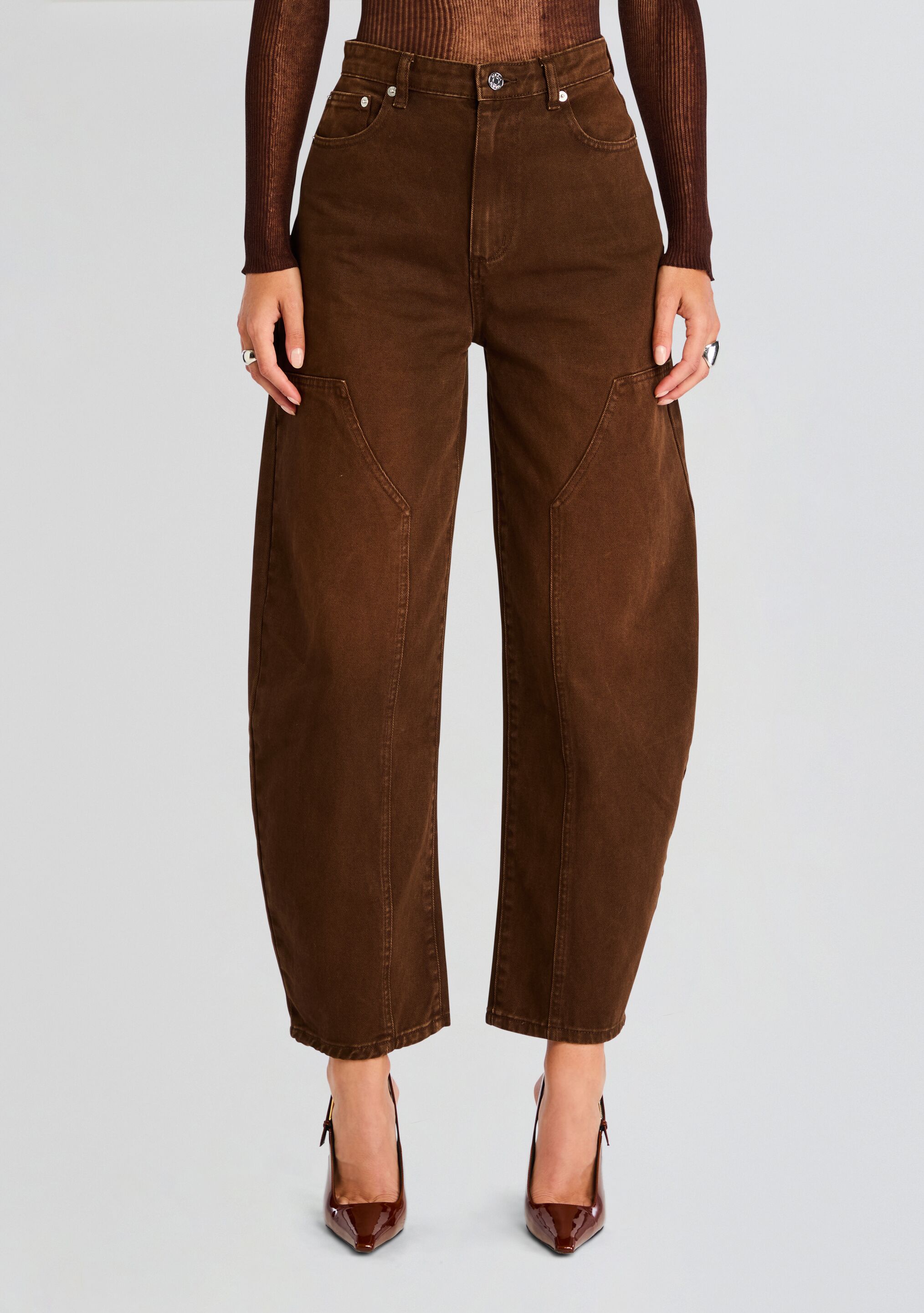 Marbel Mid Rise Barrel Jean