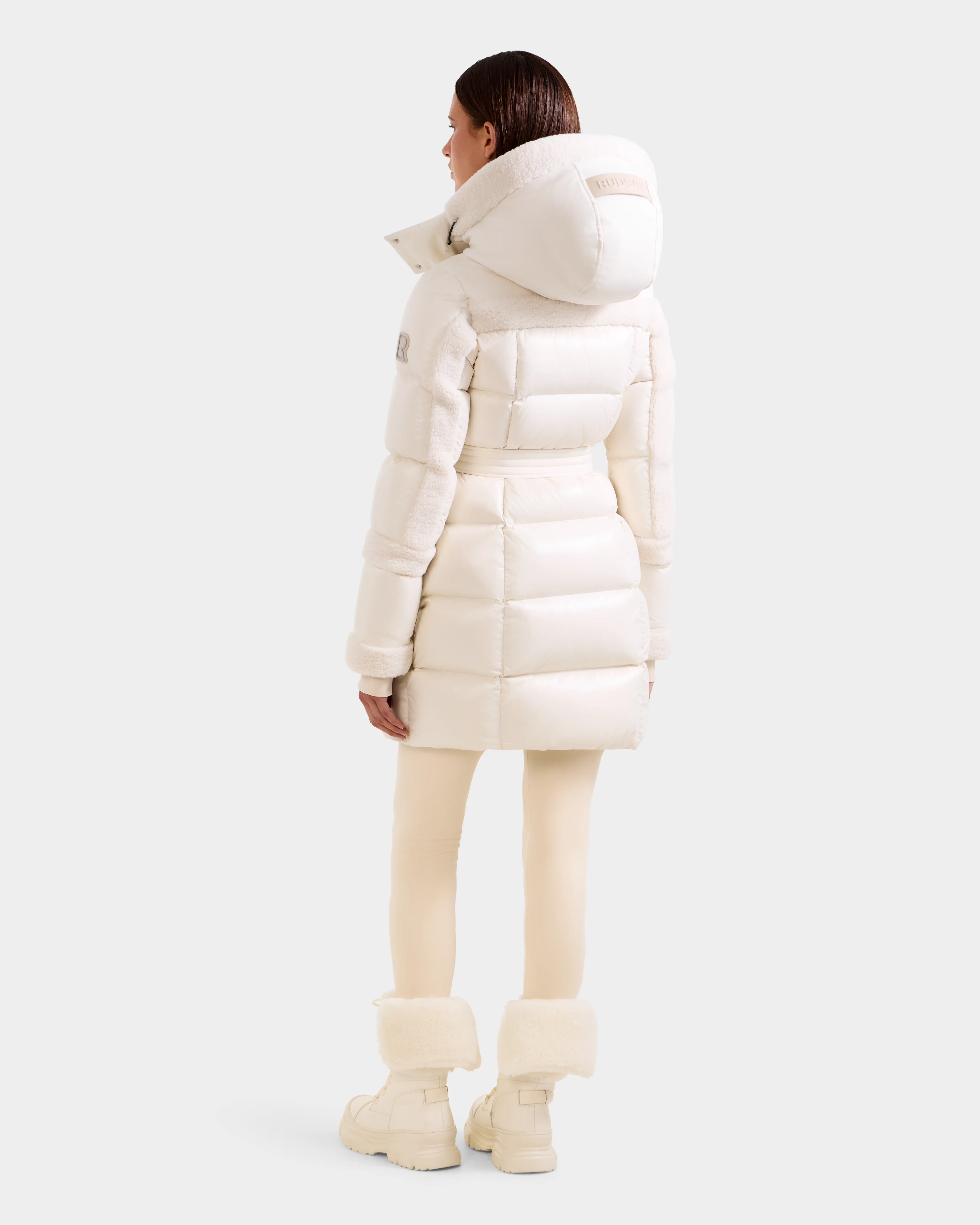 AUDREY L - 8124585 Vanilla