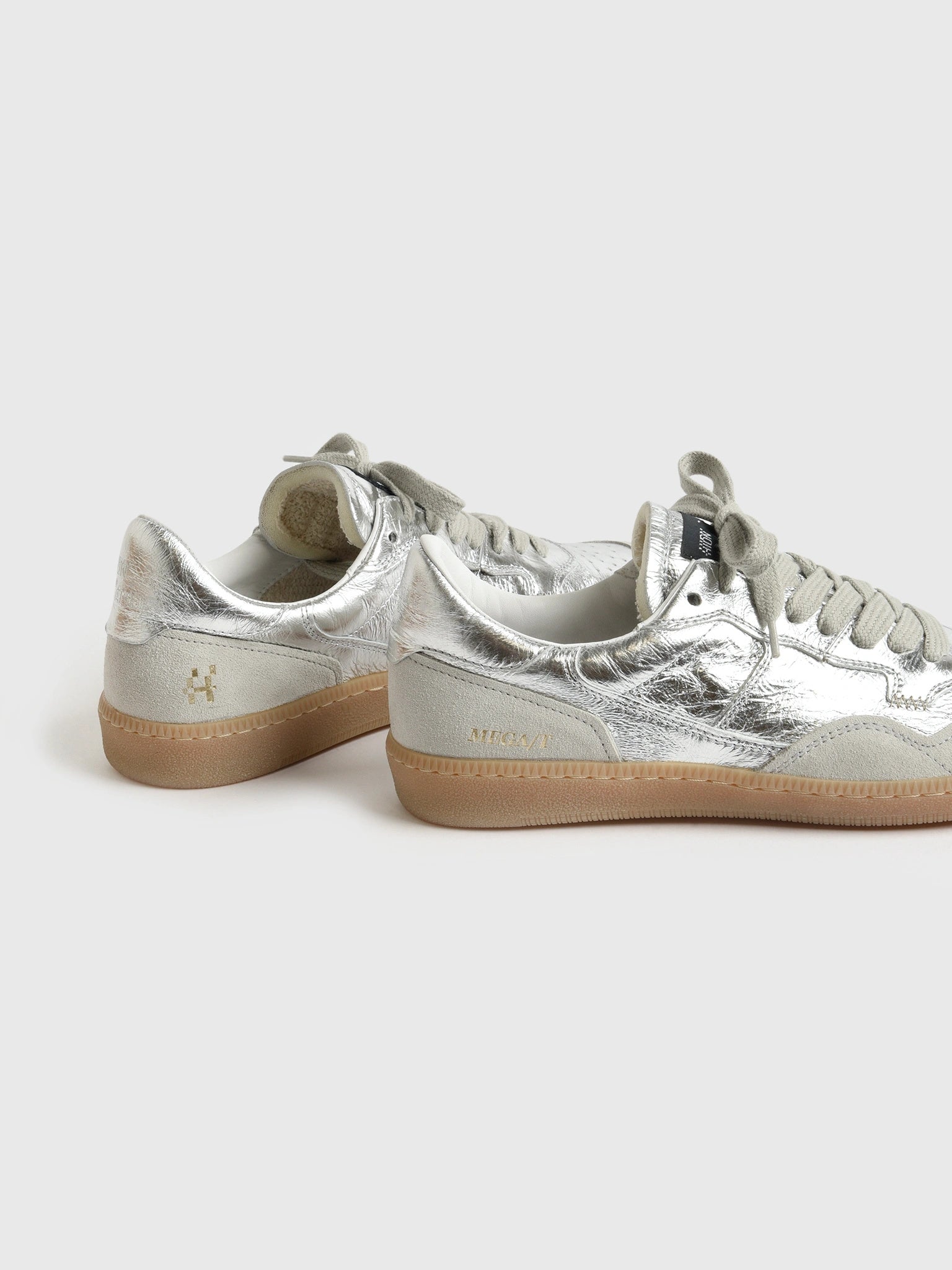 HidnAnder Women's Mega T Sneaker