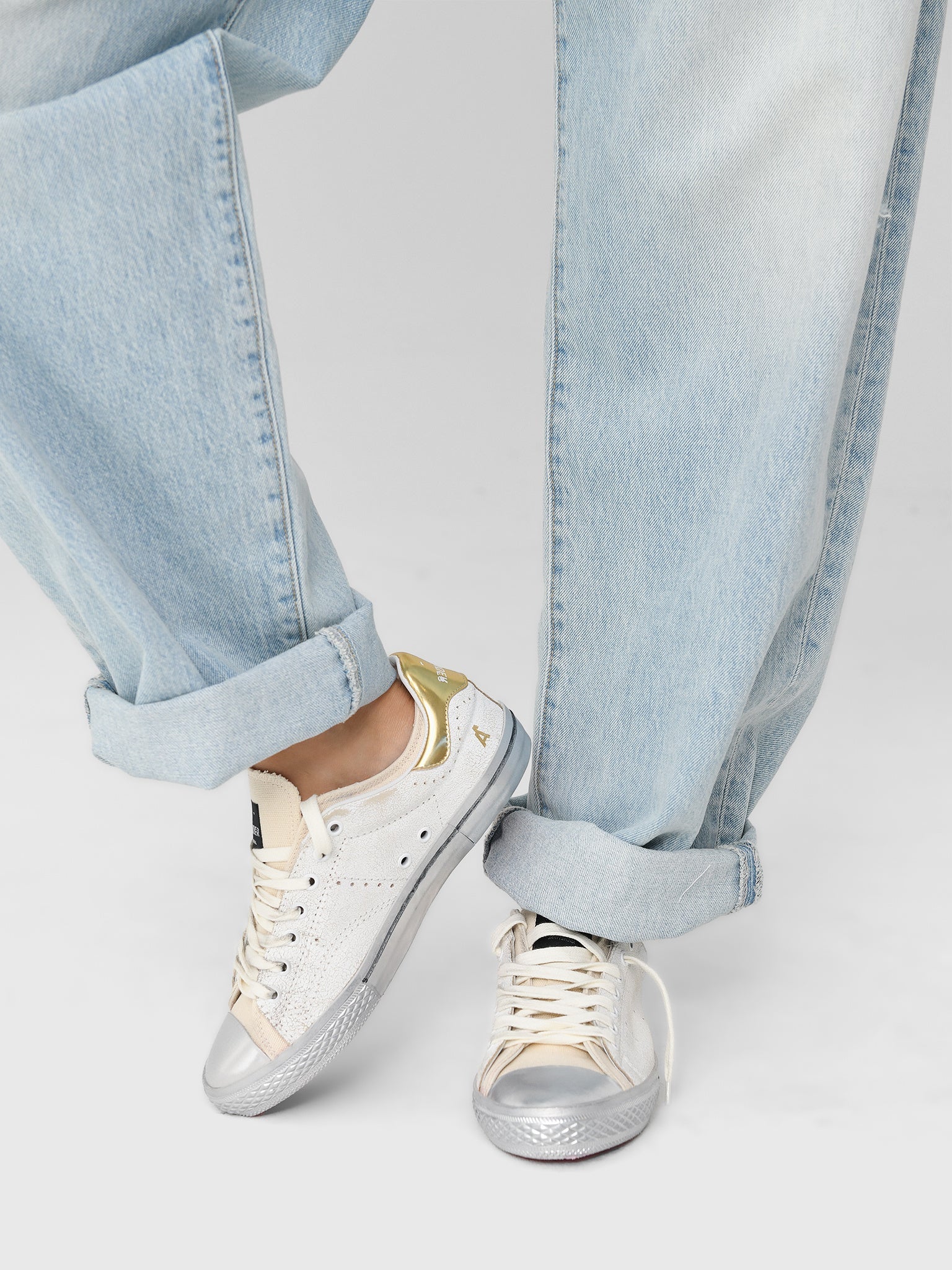 HidnAnder Women's Starless Low Sneaker