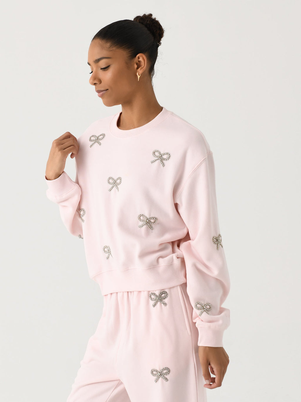 LoveShackFancy Women's Amiyla Crystal Bow Fleece Pullover