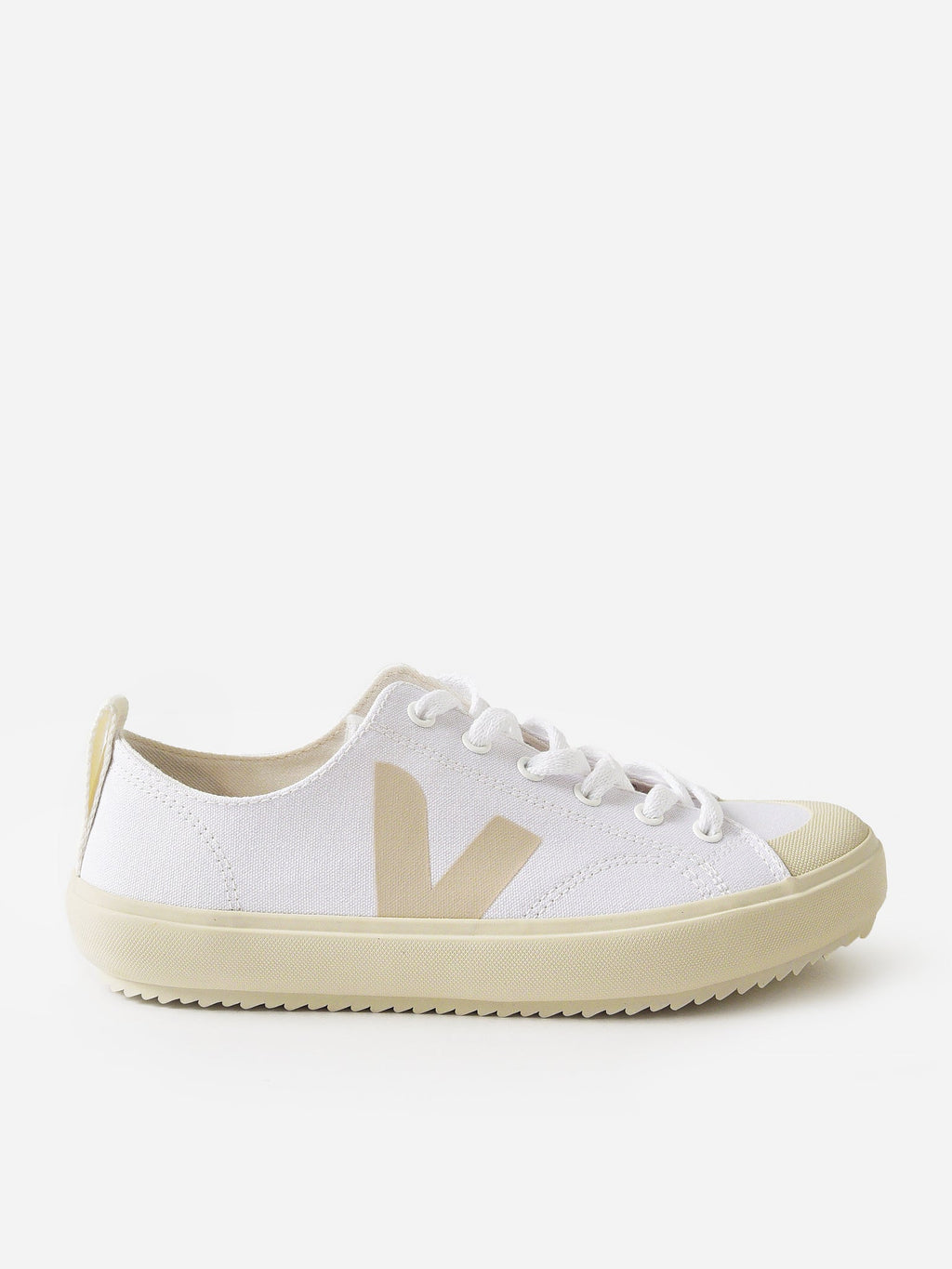 VEJA Women's Nova Canvas Sneaker