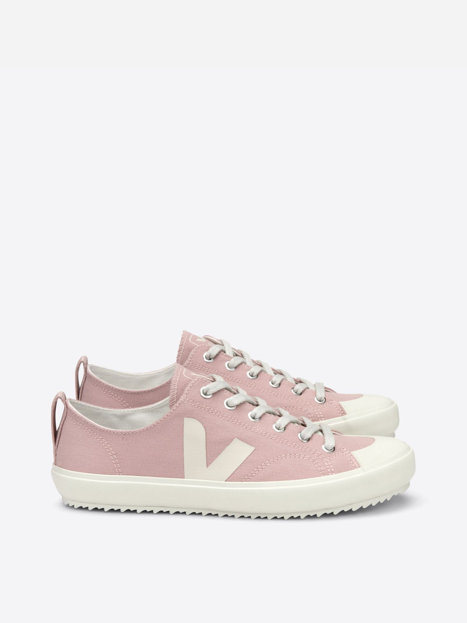 Veja Women's Nova Canvas Babe Sneaker