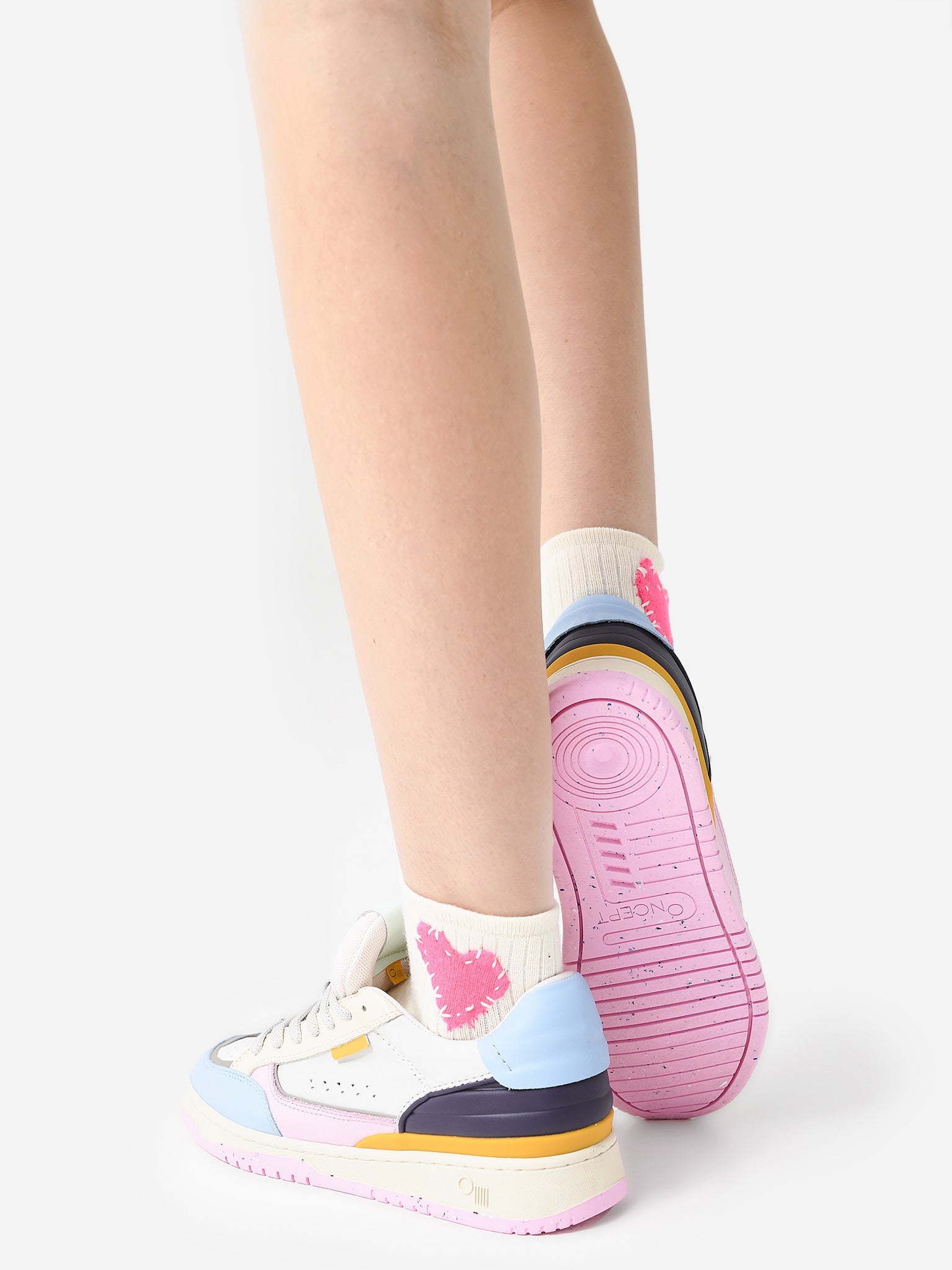 Oncept Women's Paris Sneaker