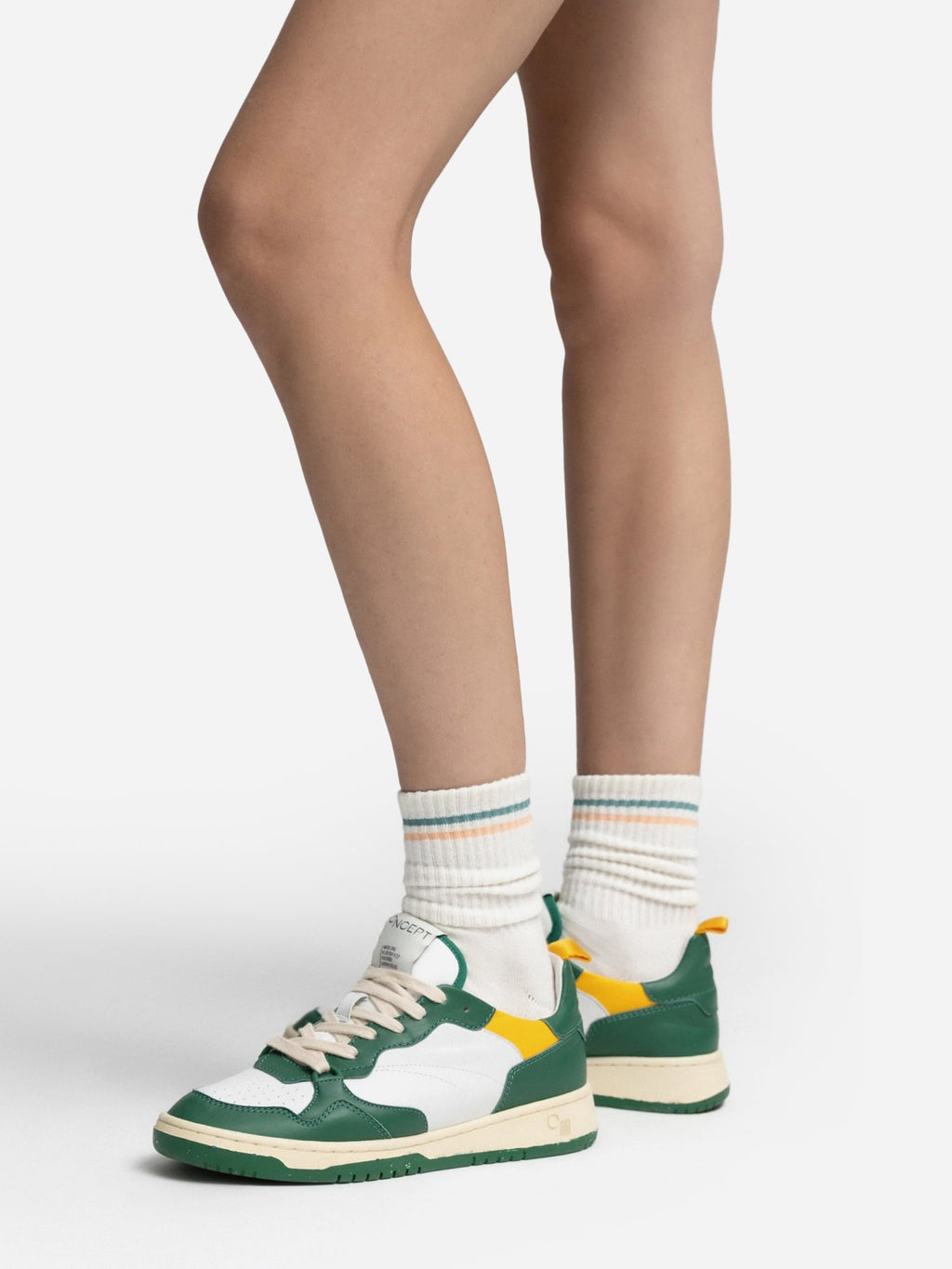 Oncept Women's Phoenix Sneaker