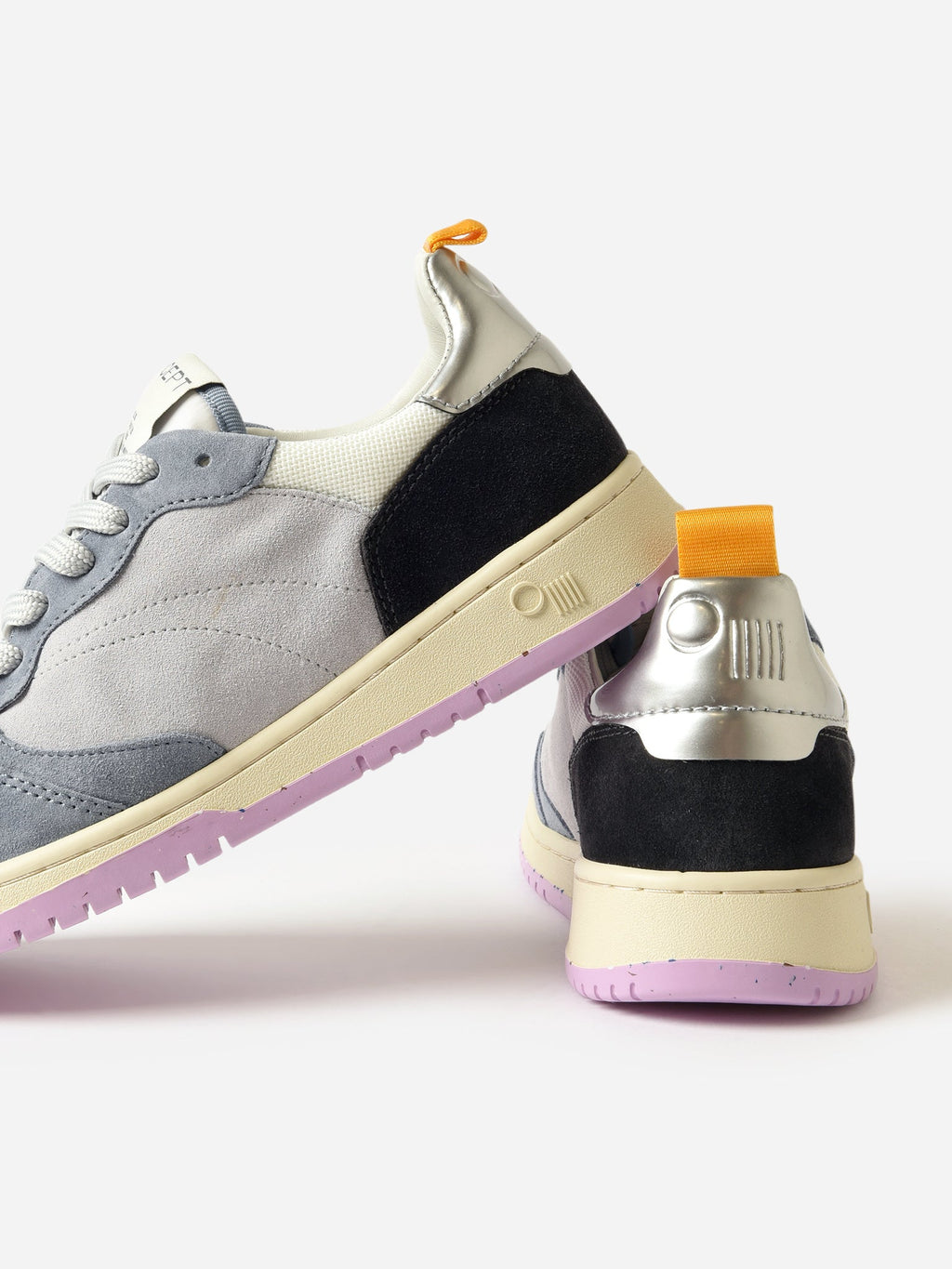 Oncept Women's Phoenix Sneaker