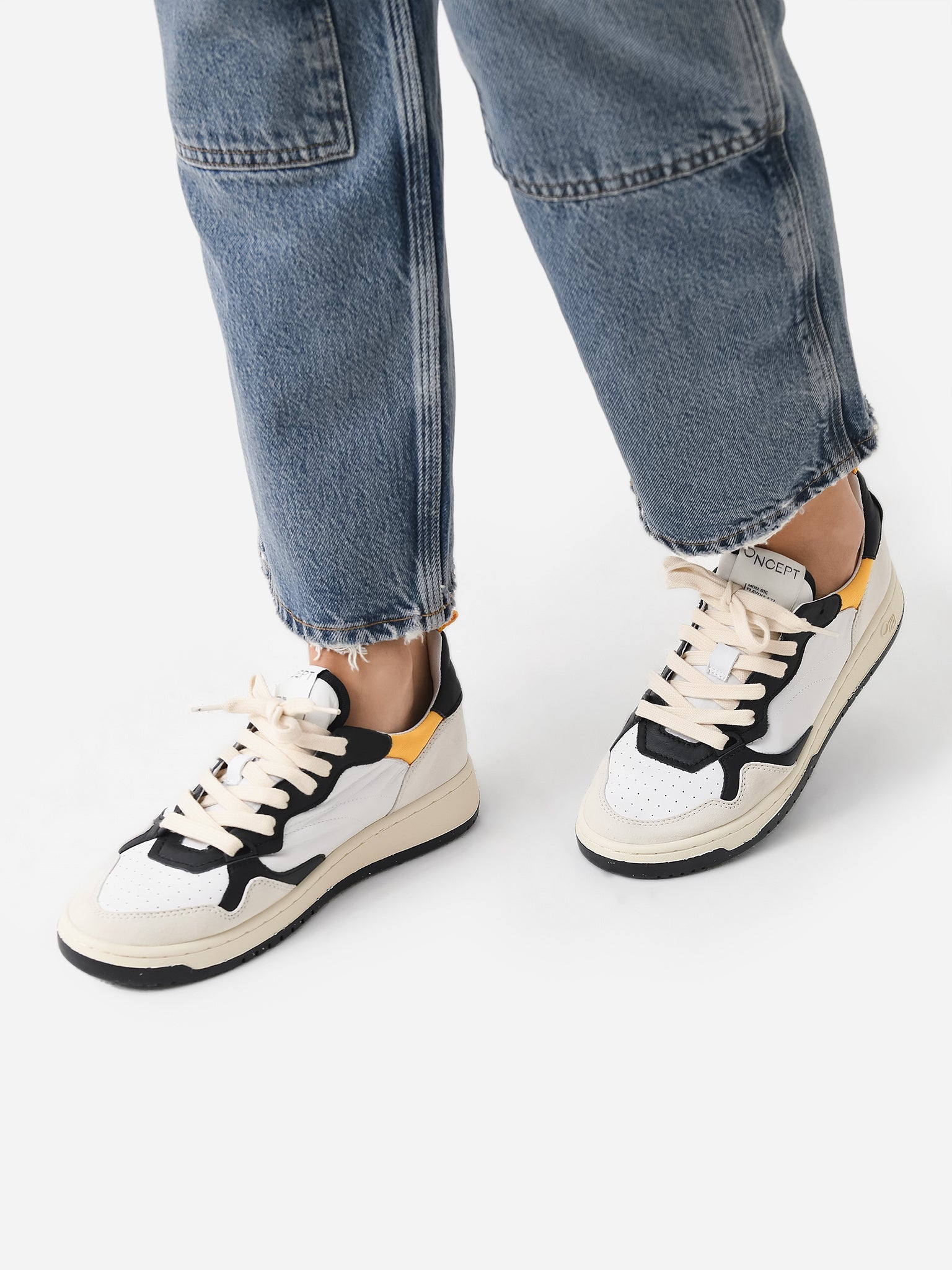 Oncept Women's Phoenix Sneaker