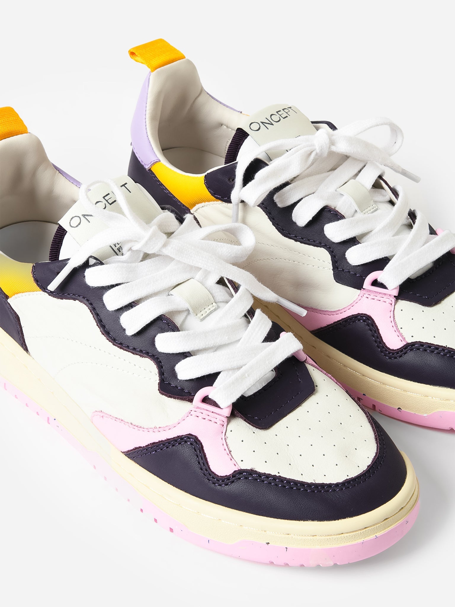 Oncept Women's Phoenix Sneaker