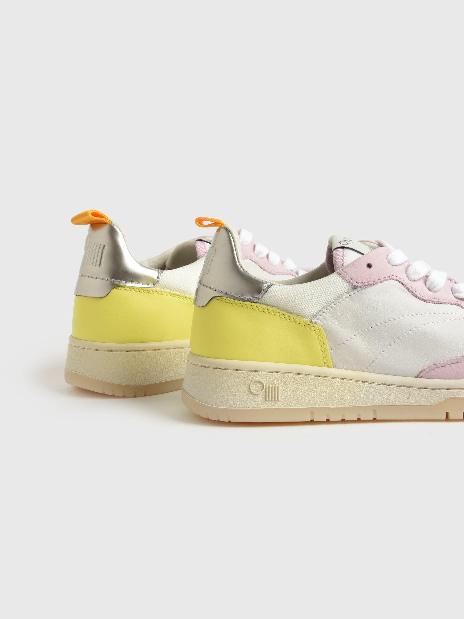 Oncept Women's Phoenix Sneaker