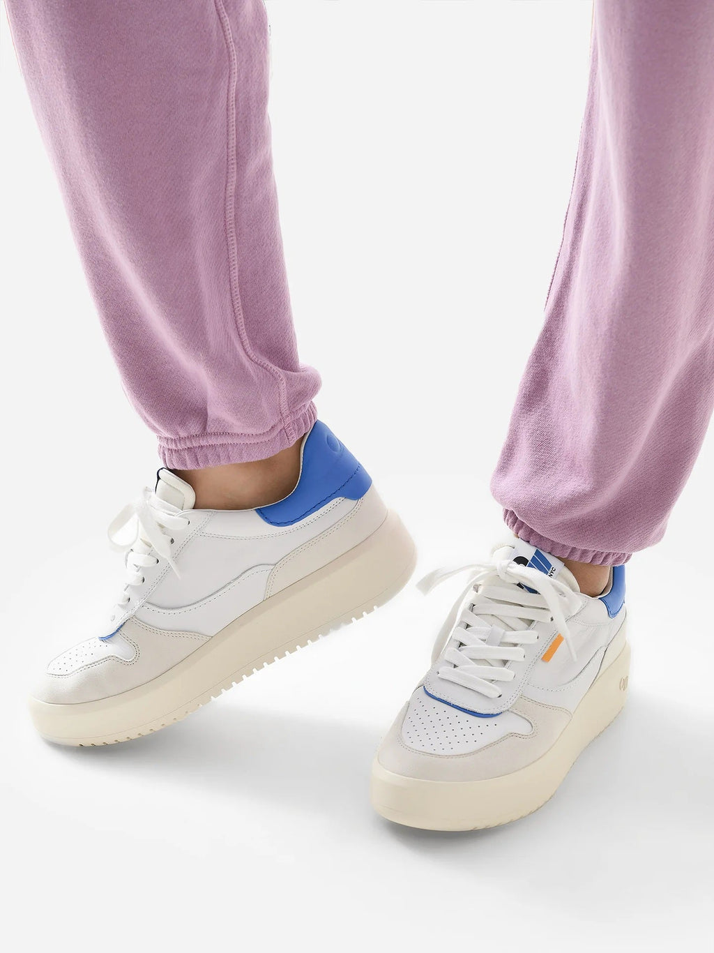 Oncept Women's Prague Sneaker