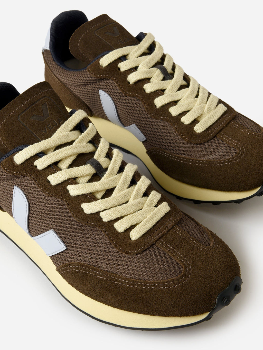 VEJA Women's Rio Branco Alveomesh Sneaker