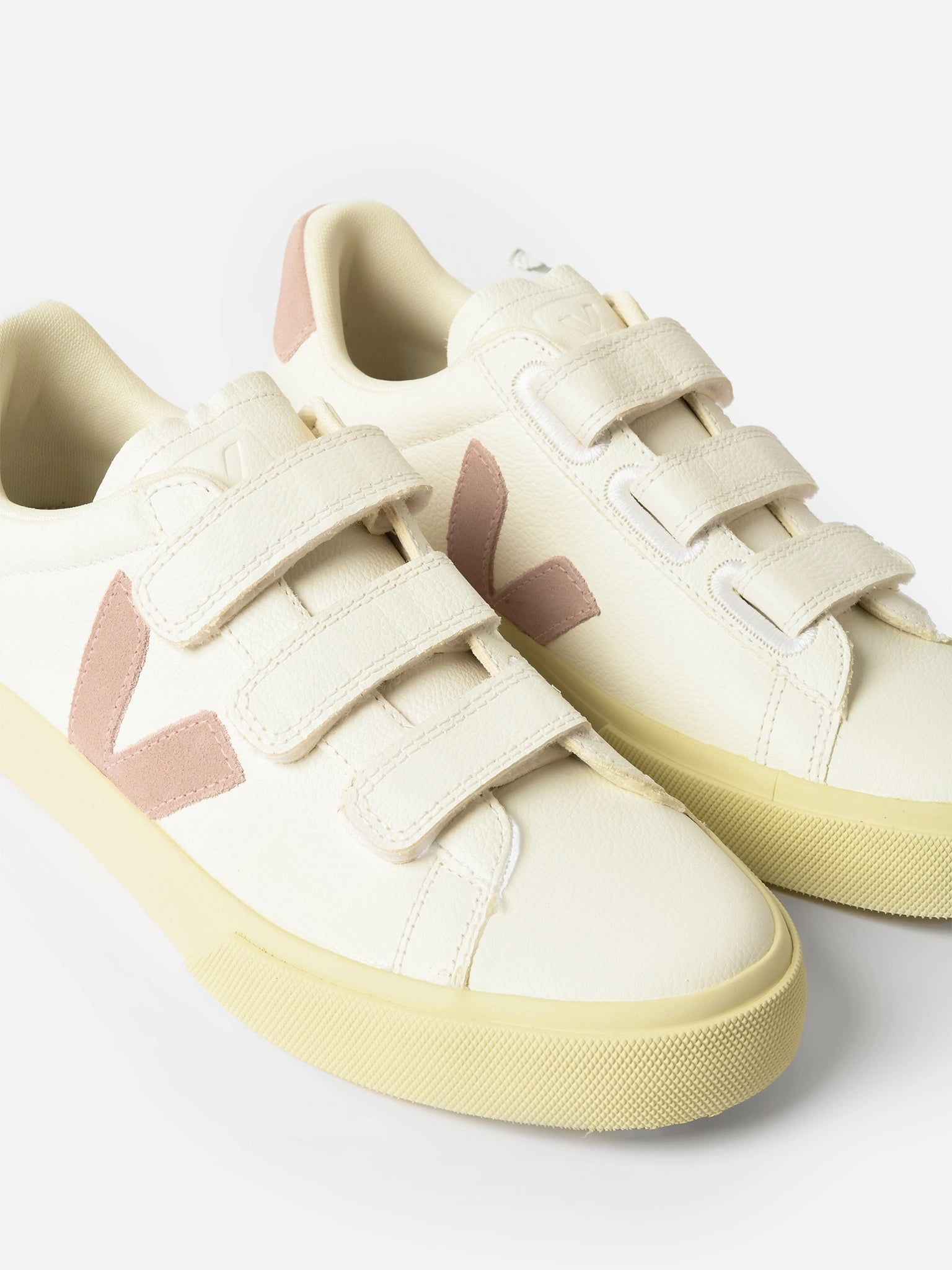 VEJA Women's Recife Chromefree Leather Sneaker