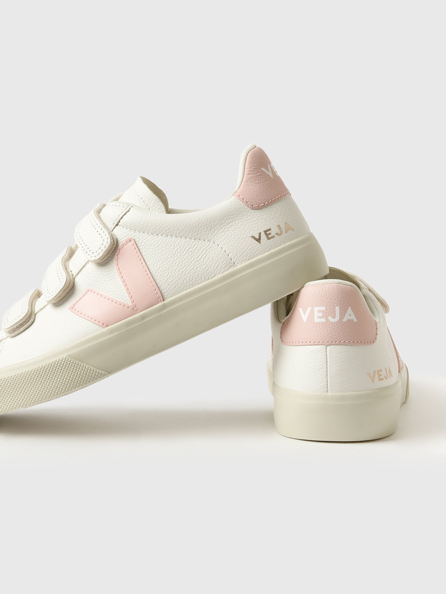 VEJA Women's Recife Chromefree Leather Sneaker