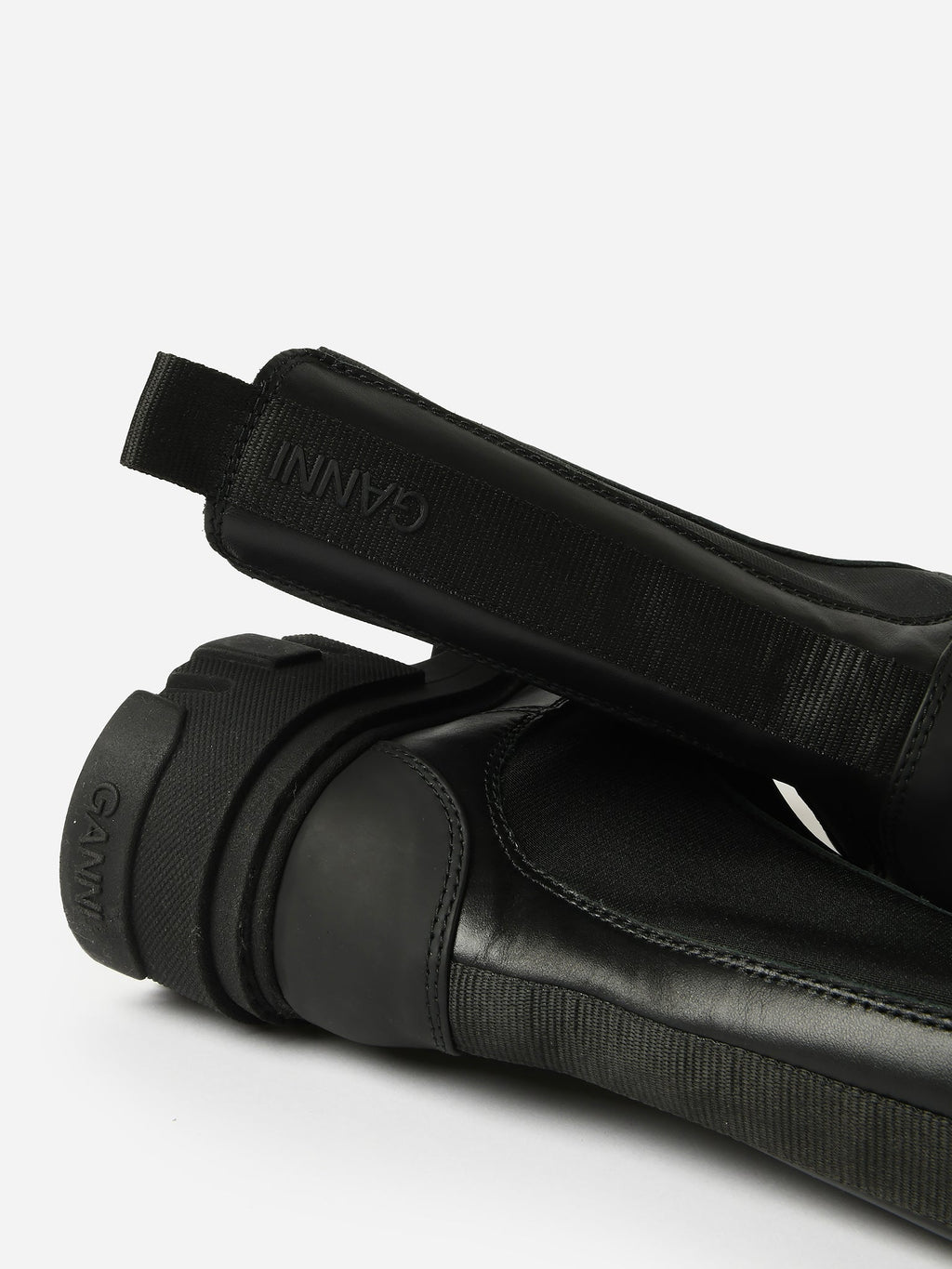 GANNI Women's Mid Chelsea Boot