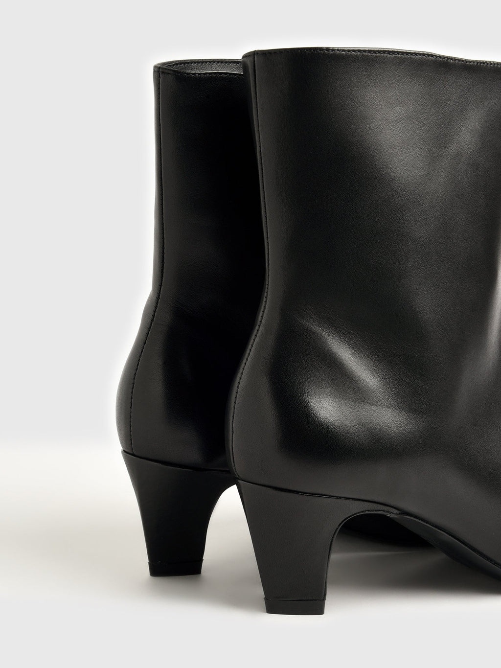 Schutz Women's Dellia Leather Bootie