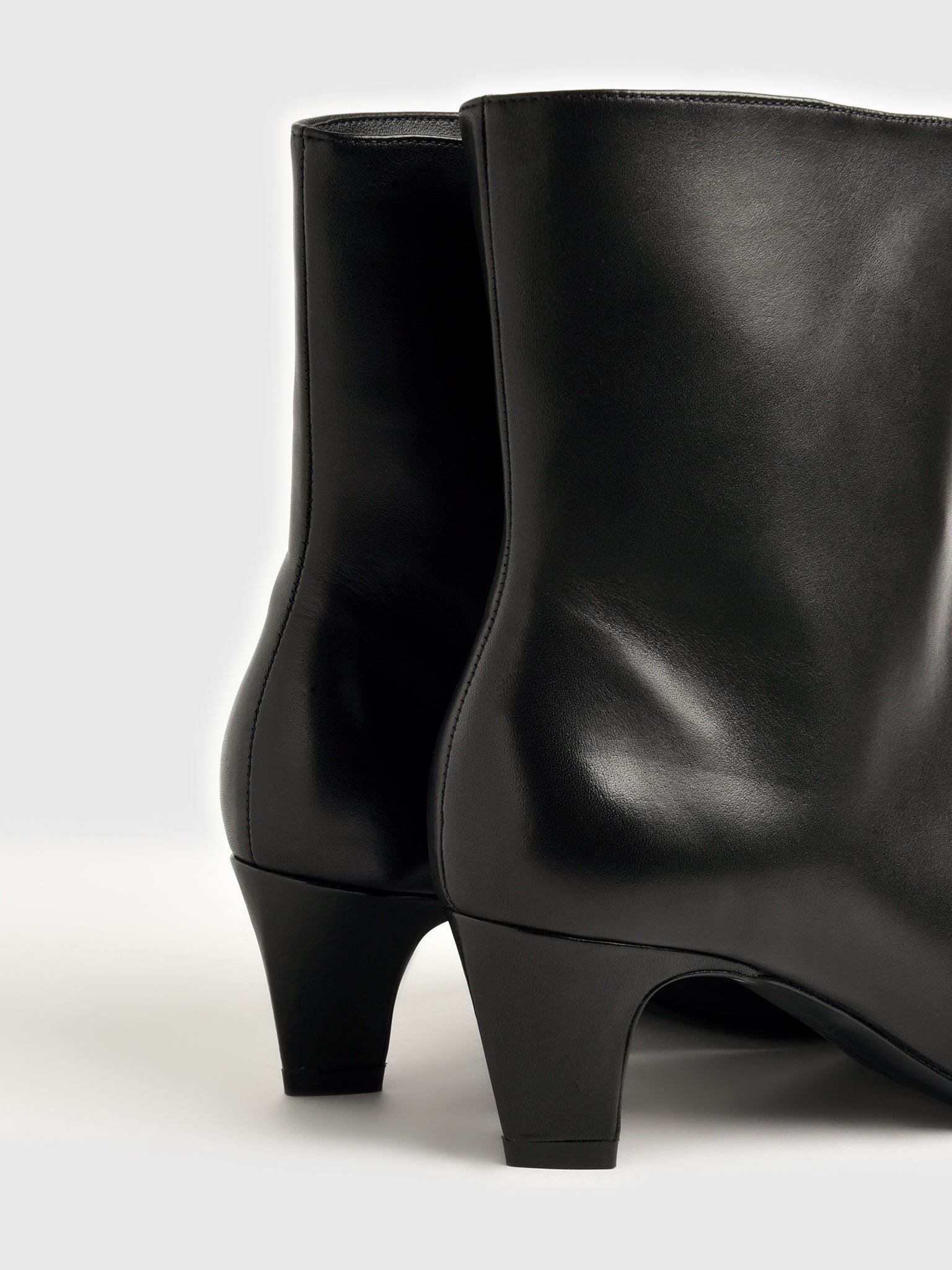 Schutz Women's Dellia Leather Bootie