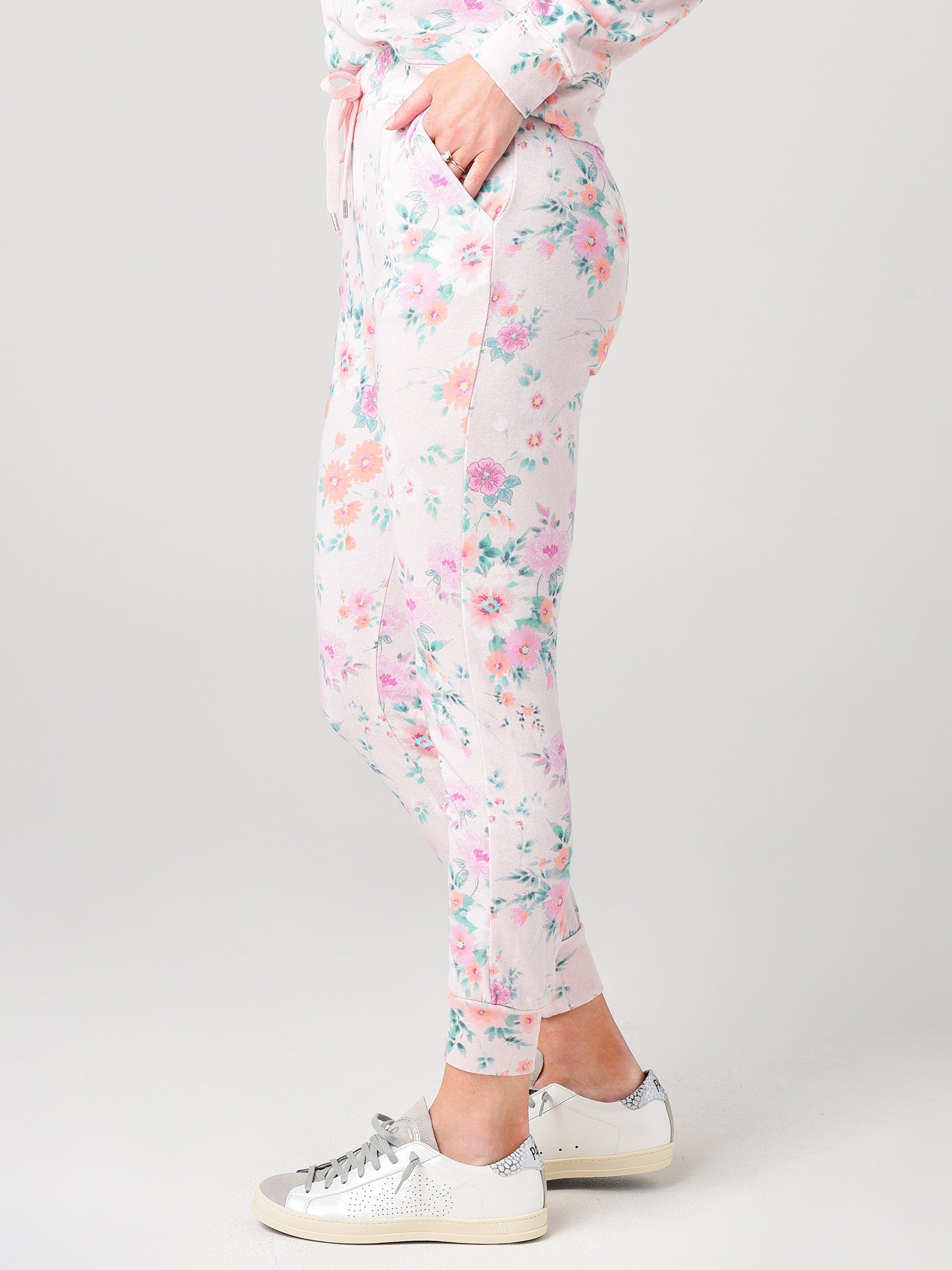 Sundry Women's Floral Pocket Jogger