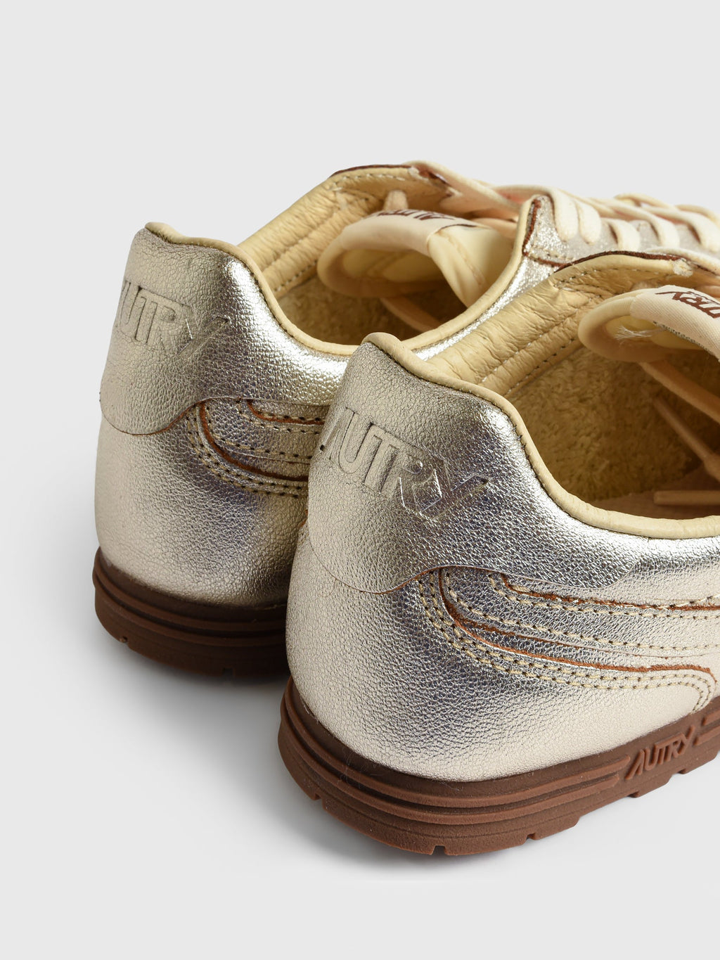 Autry Women's Windspin Low Sneaker