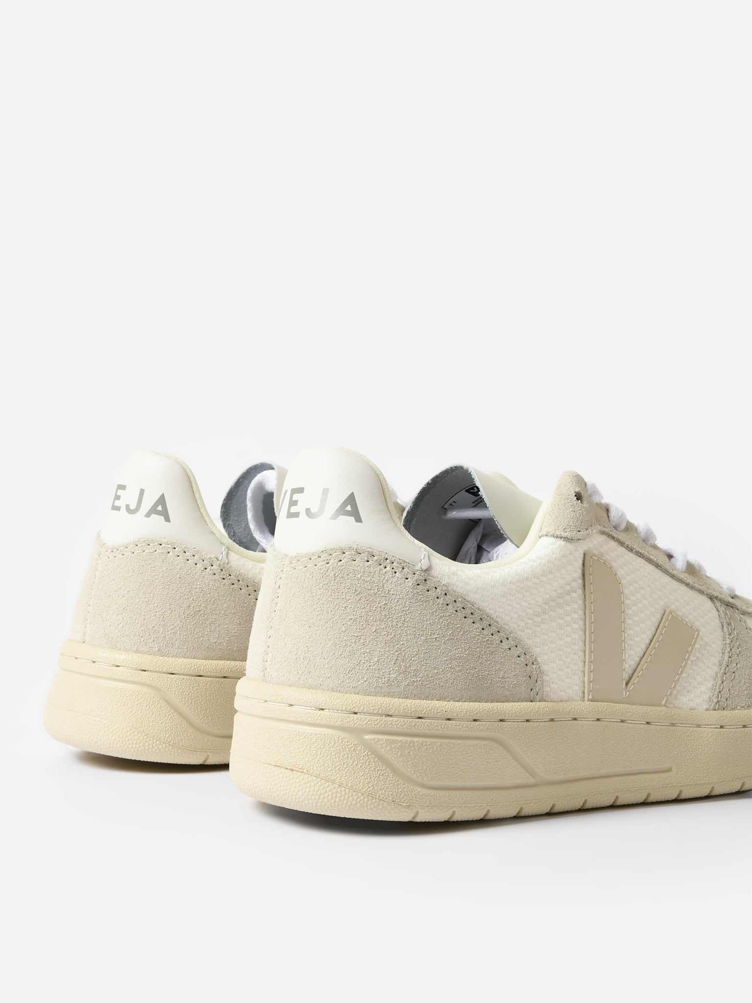 VEJA Women's V-10 B-Mesh Sneaker