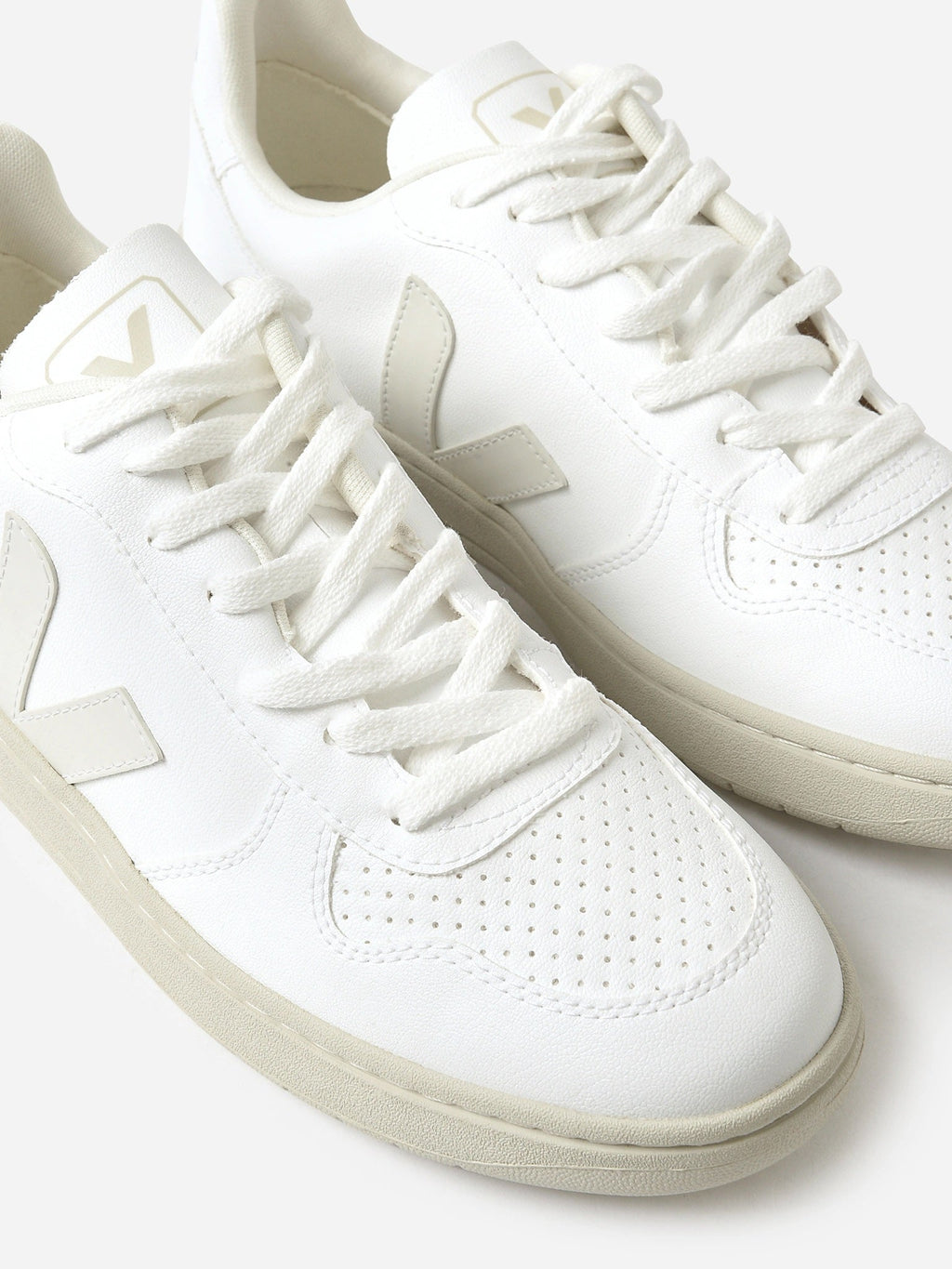 VEJA Women's V-10 CWL Sneaker