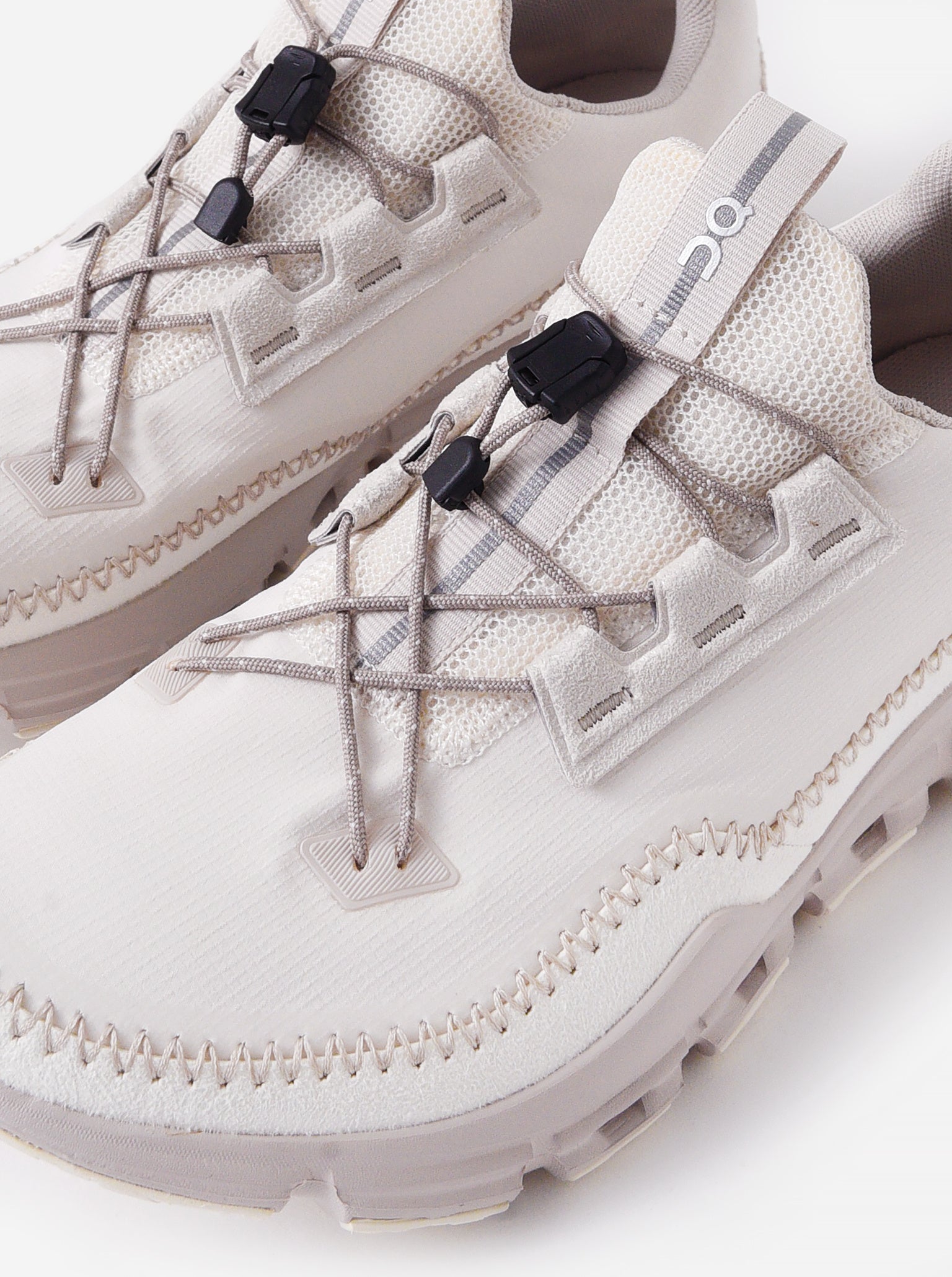 ON Women's Cloudaway Sneaker