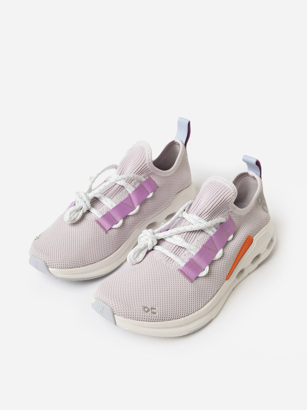 ON Women's Cloudeasy Sneaker