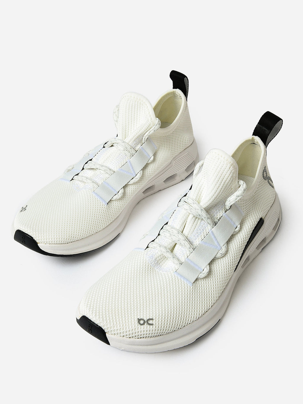 ON Women's Cloudeasy Sneaker