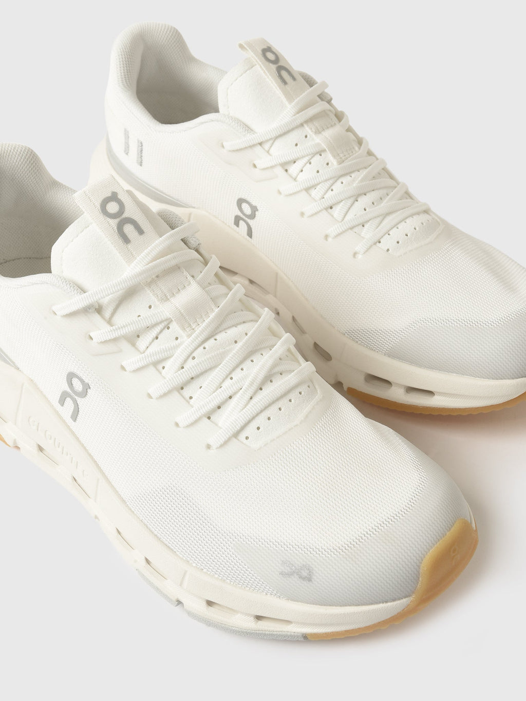 ON Women's Cloudnova Form 2 Sneaker