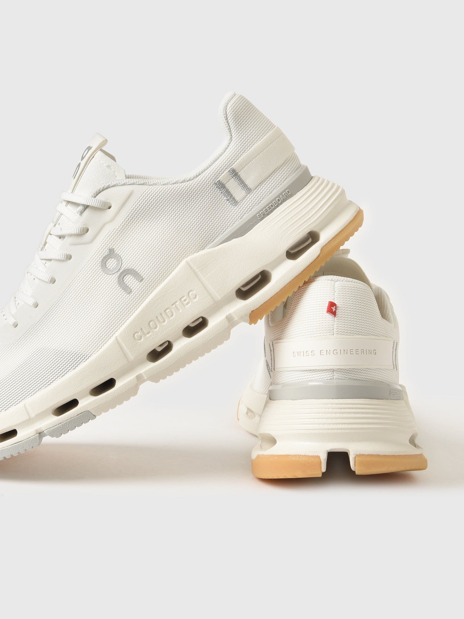 ON Women's Cloudnova Form 2 Sneaker