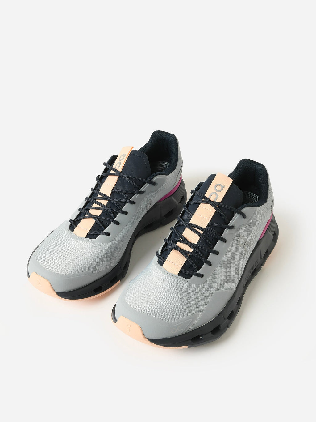 ON Women's Cloudnova Form Sneaker