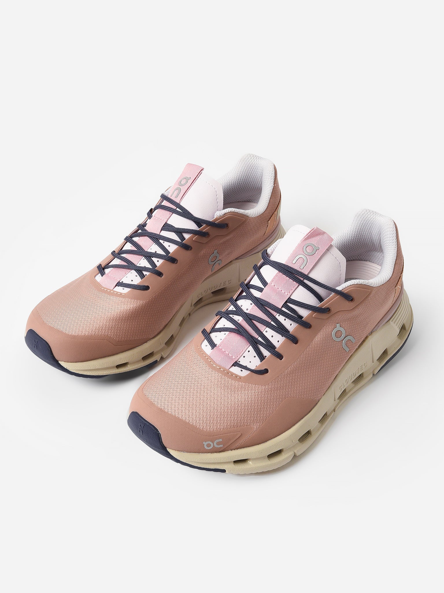 ON Women's Cloudnova Form Sneaker