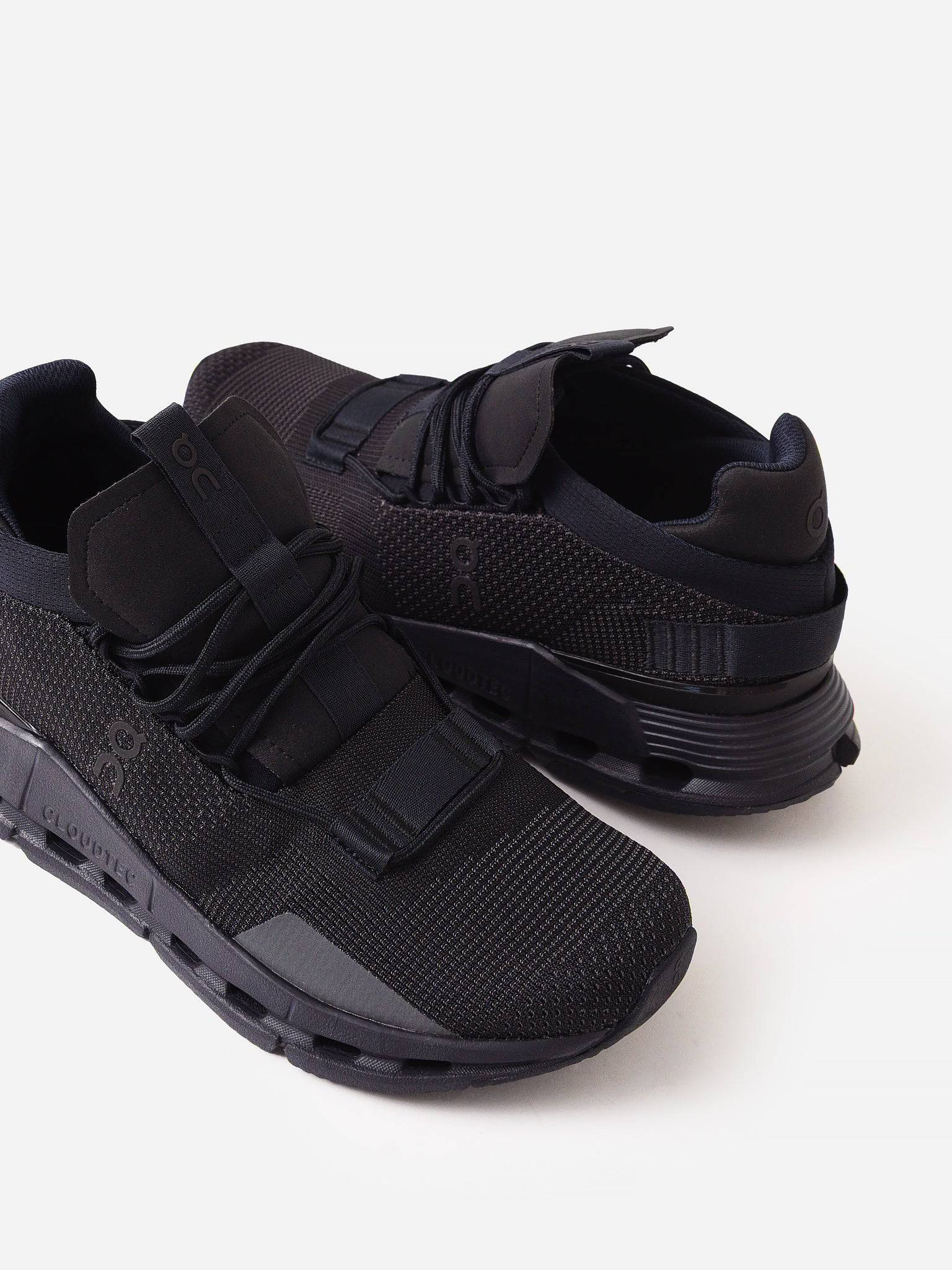 ON Women's Cloudnova Sneaker