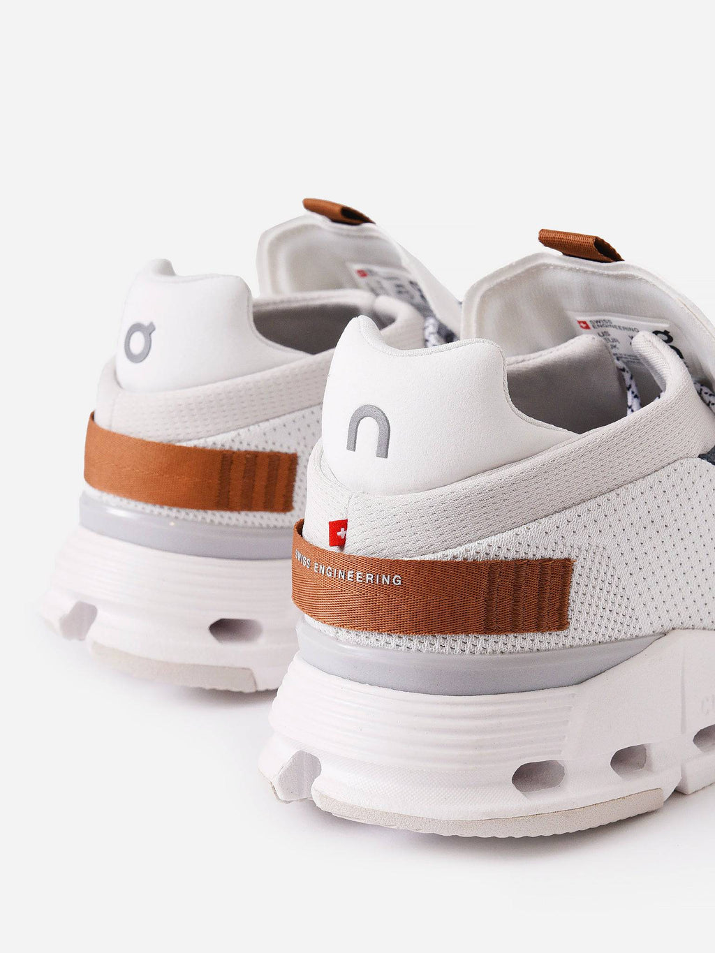 ON Women's Cloudnova Sneaker