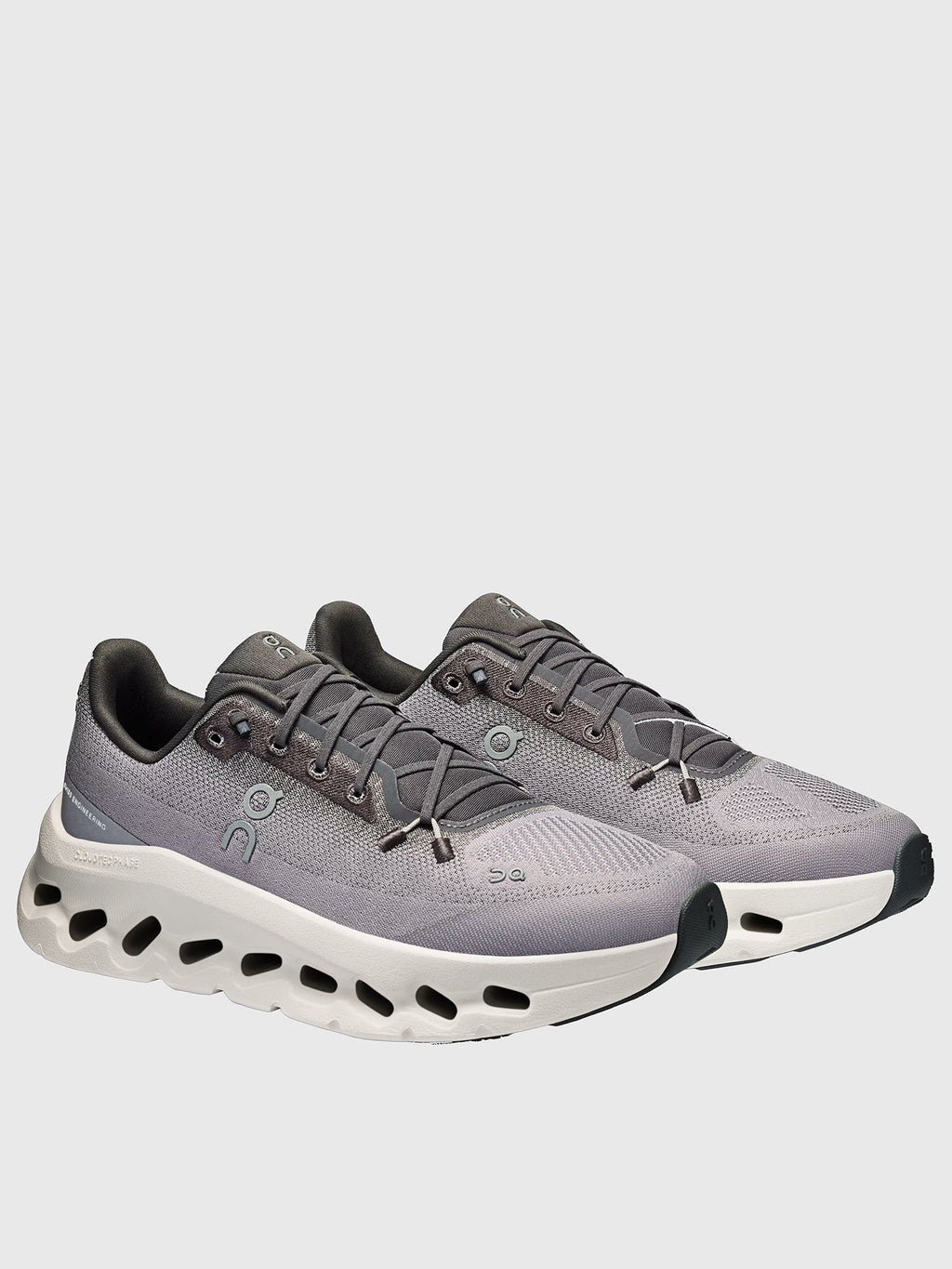 ON Women's Cloudtilt Sneaker
