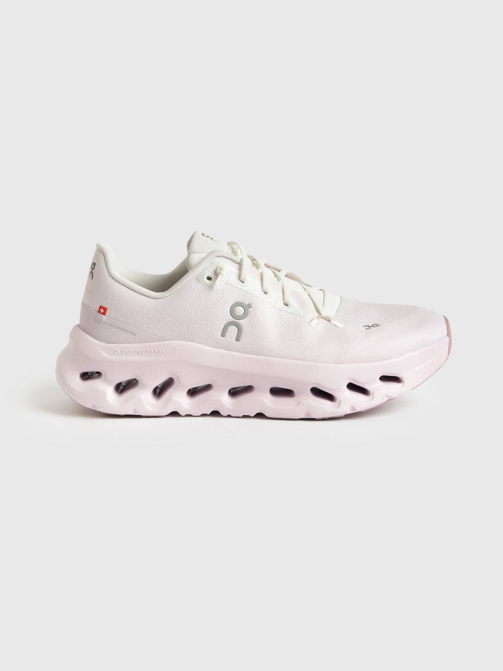 ON Women's Cloudtilt Sneaker
