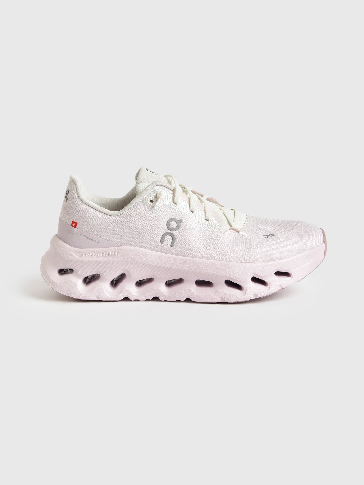 ON Women's Cloudtilt Sneaker