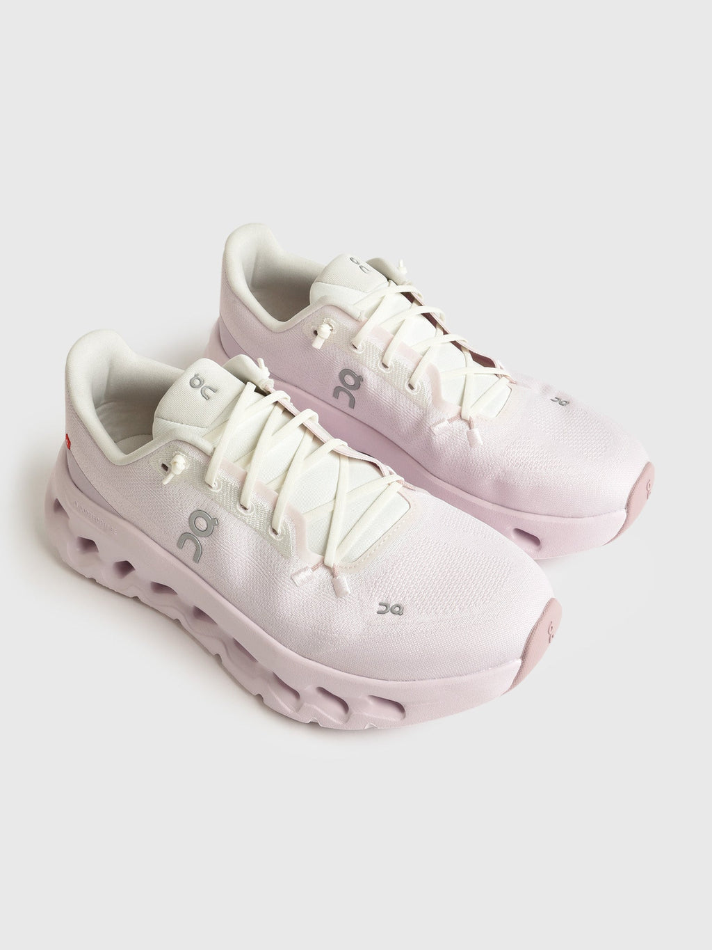 ON Women's Cloudtilt Sneaker