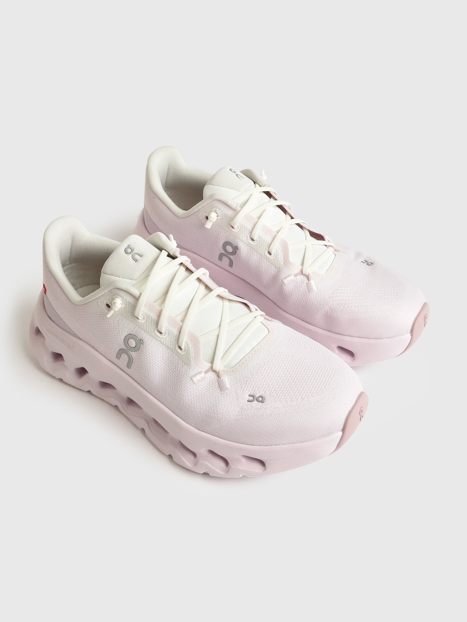 ON Women's Cloudtilt Sneaker