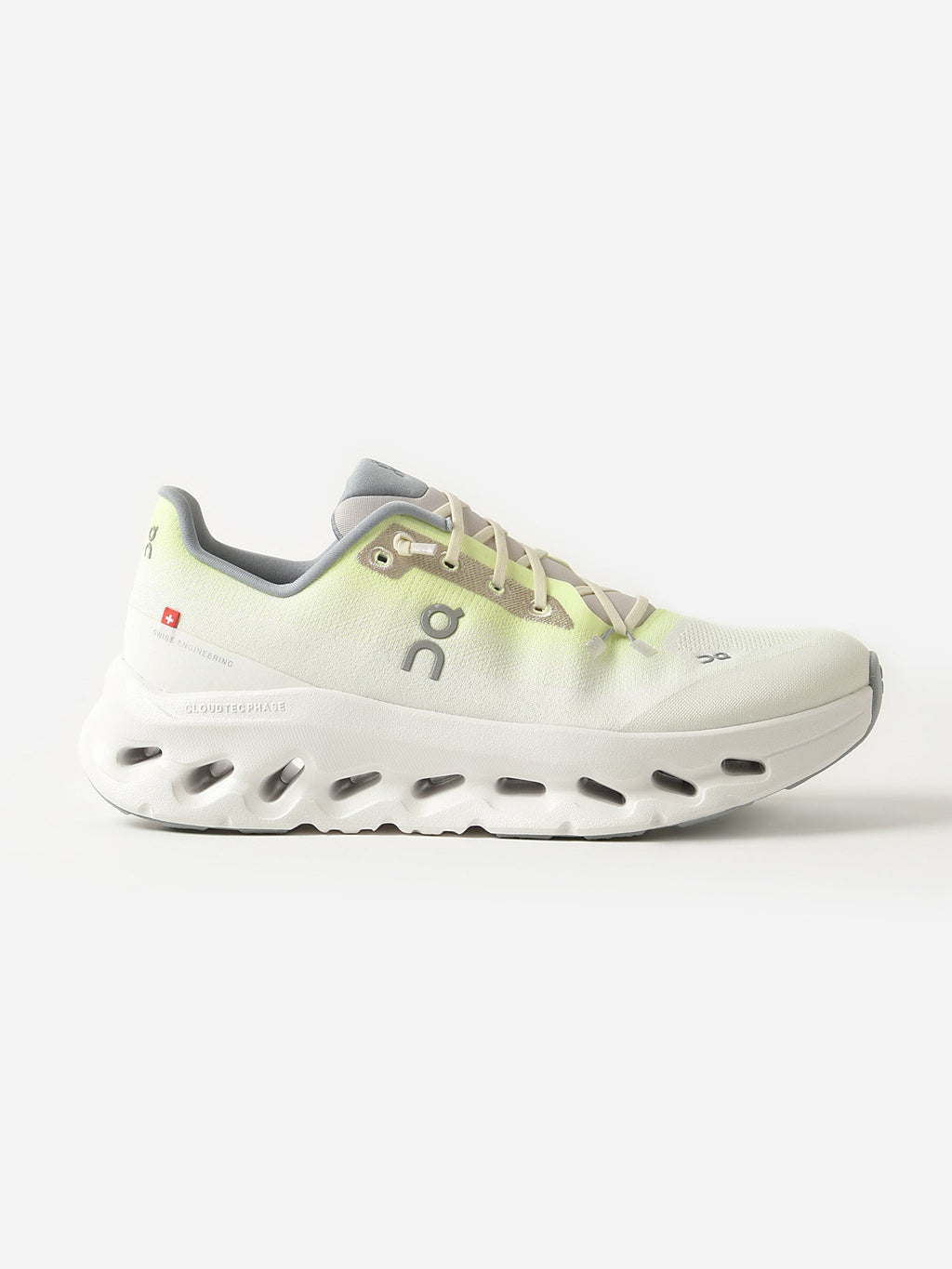ON Women's Cloudtilt Sneaker