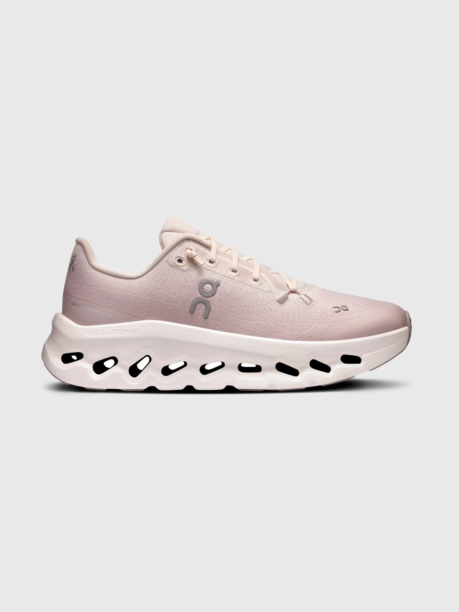 ON Women's Cloudtilt Sneaker