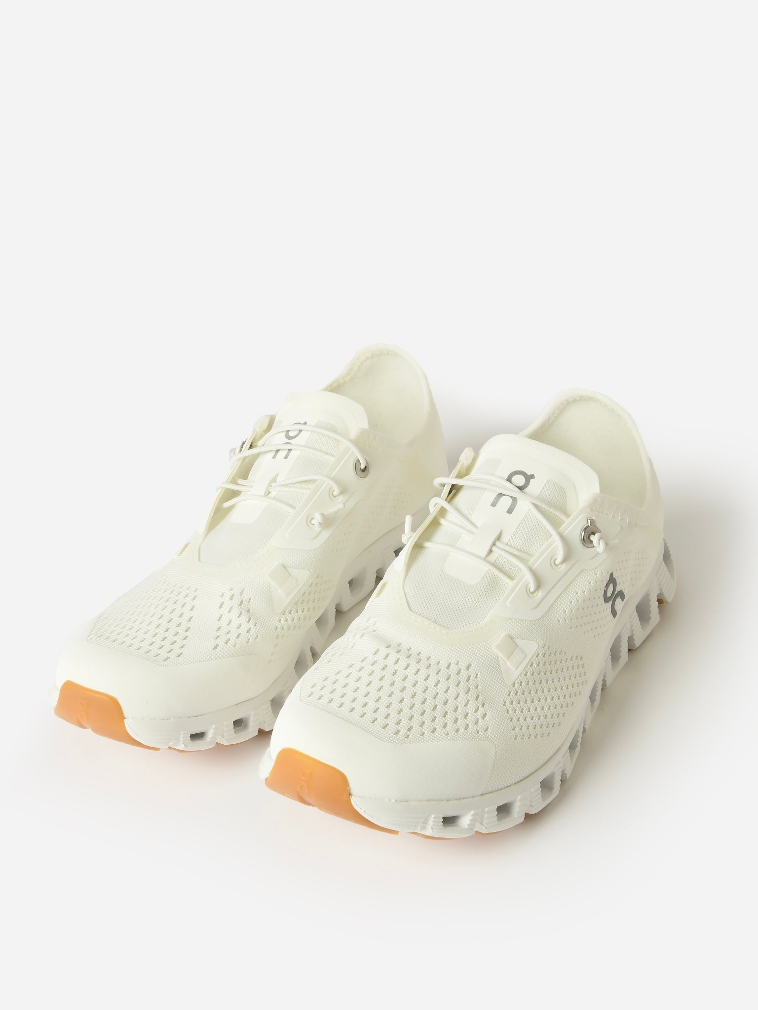 ON Women's Cloud 5 Coast Sneaker