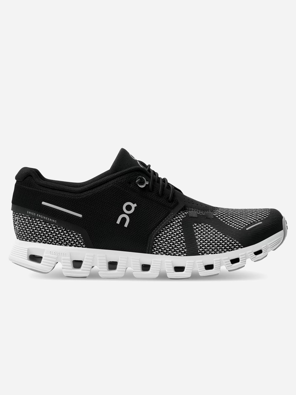 ON Women's Cloud 5 Combo Sneaker