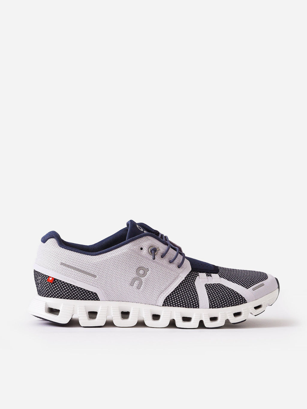 ON Women's Cloud 5 Combo Sneaker