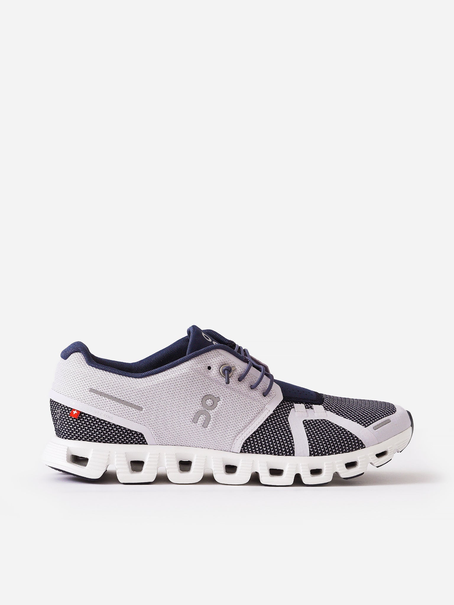 ON Women's Cloud 5 Combo Sneaker