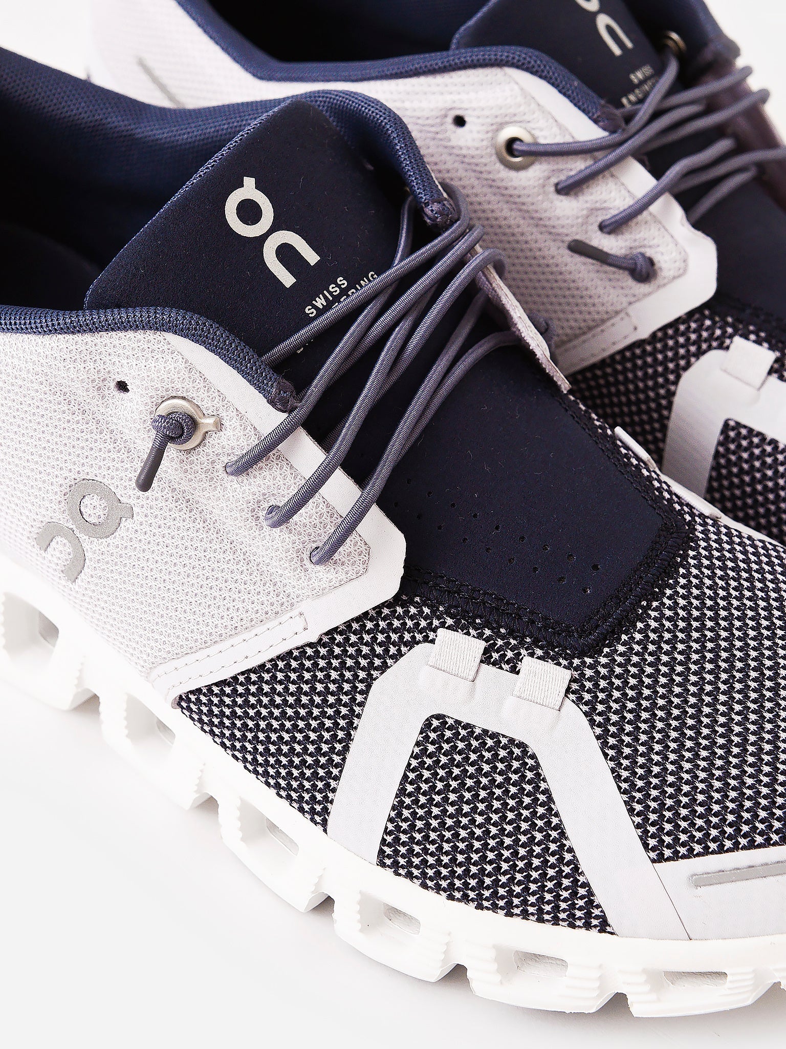 ON Women's Cloud 5 Combo Sneaker