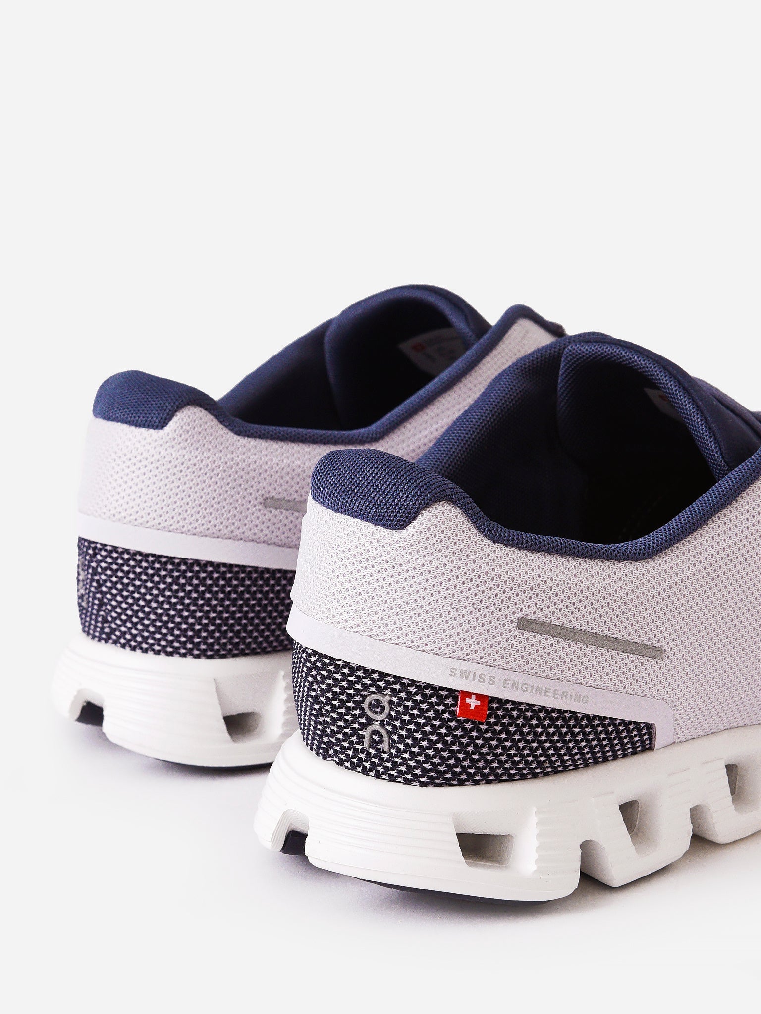 ON Women's Cloud 5 Combo Sneaker